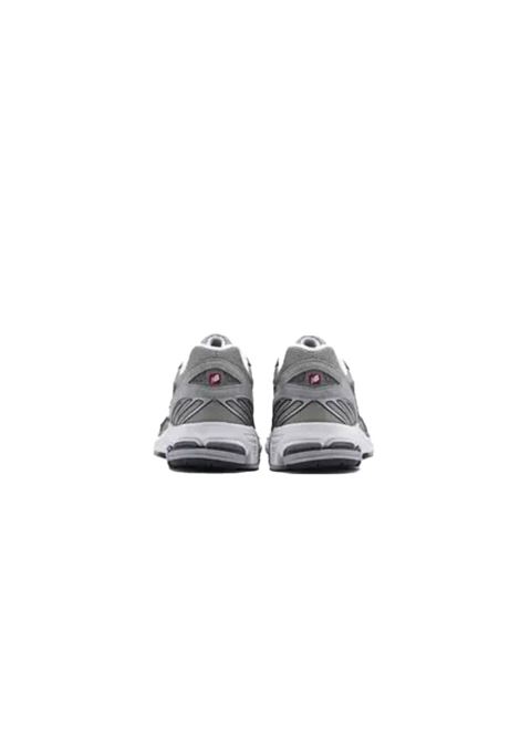 Grey 860v2 sneakers Comme des Garçons HOMME x New Balance - men COMME DES GARCONS HOMME X NEW BALANCE | HNK1021